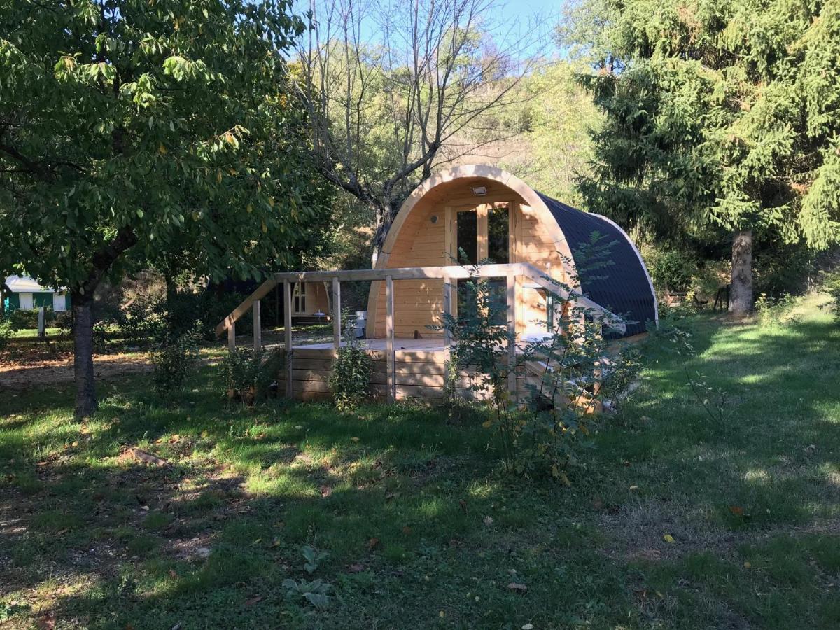 Camping Les Berges Du Doux Colombier-le-Vieux Экстерьер фото