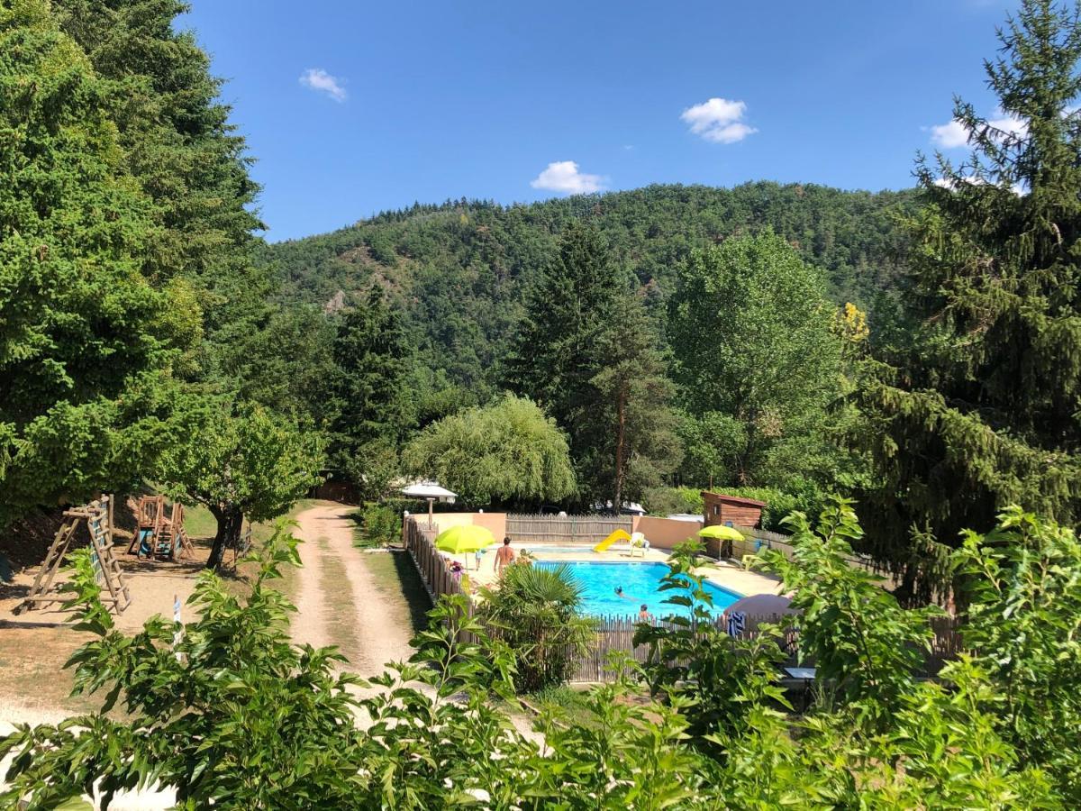 Camping Les Berges Du Doux Colombier-le-Vieux Экстерьер фото