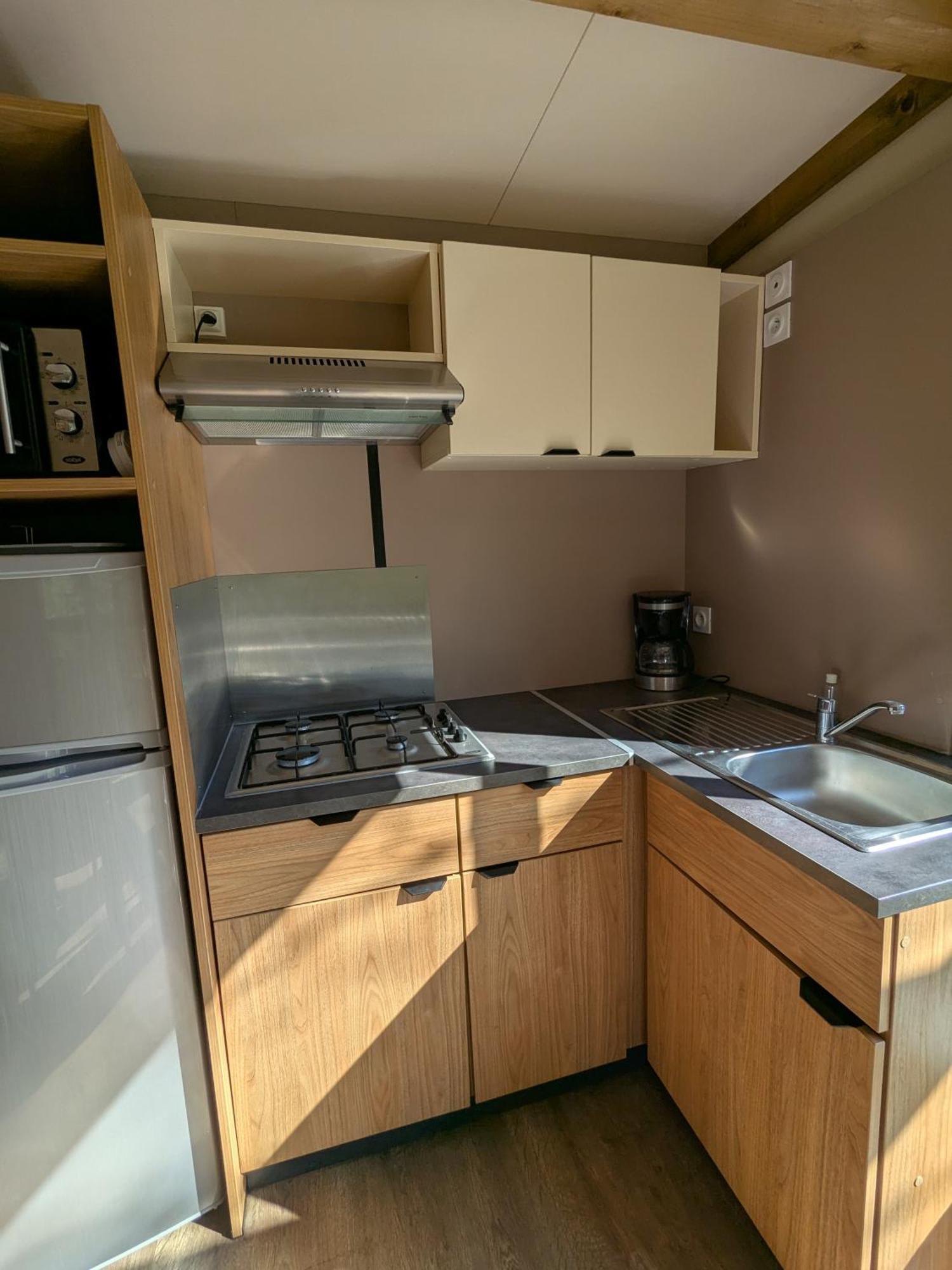 Camping Les Berges Du Doux Colombier-le-Vieux Экстерьер фото